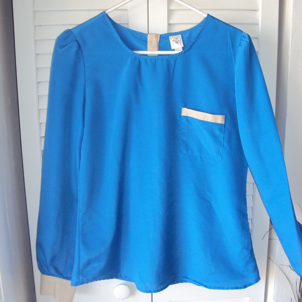 Long-sleeved Blouse